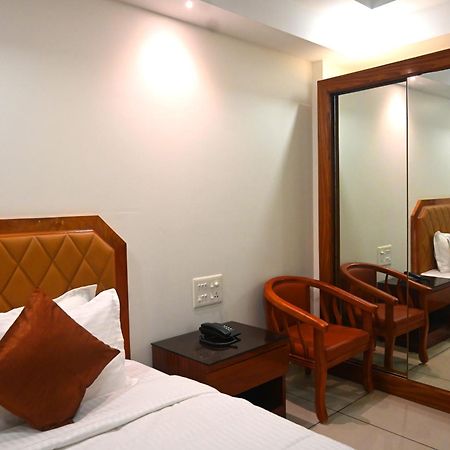 Hotel Harley Residency Kannur Esterno foto