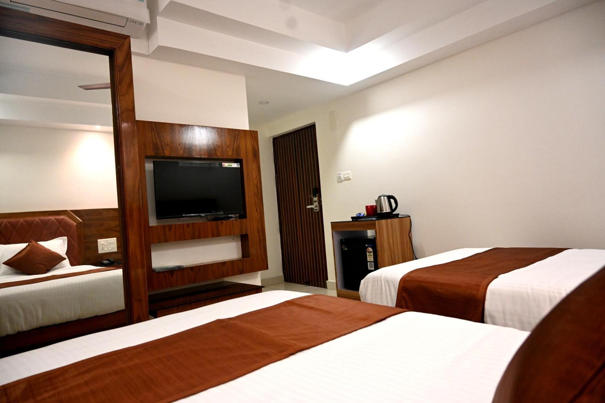 Hotel Harley Residency Kannur Esterno foto